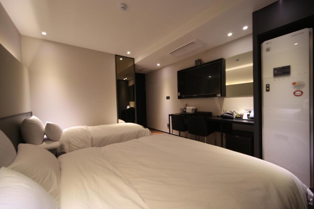 Hotel French Code Myeongji Ciudad Metropolitana de Ciudad Metropolitana de Busan Exterior foto